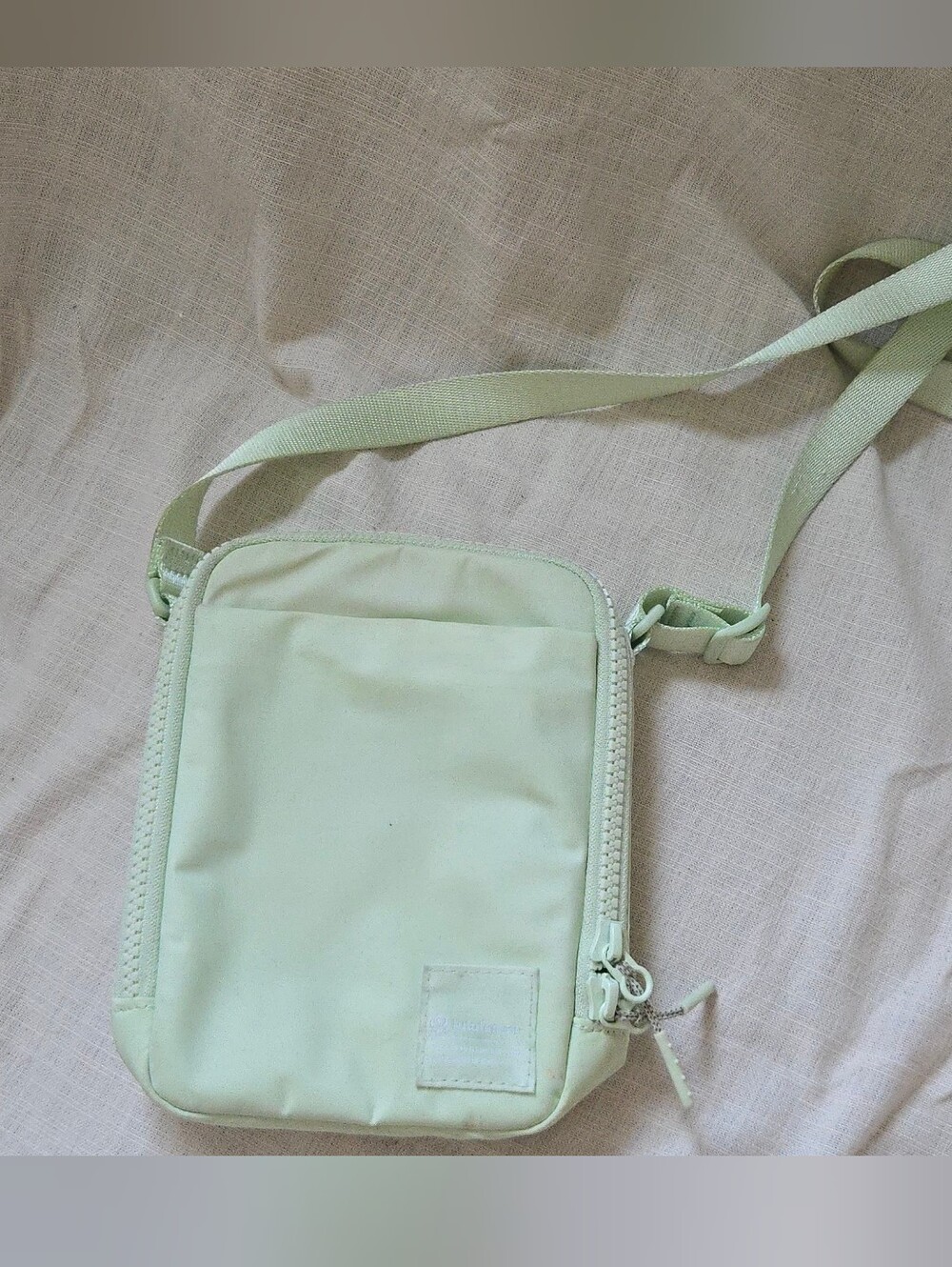 Lululemon Easy Access Crossbody Bag "Kohlrabi Green" Nylon Belt Bag Everyday